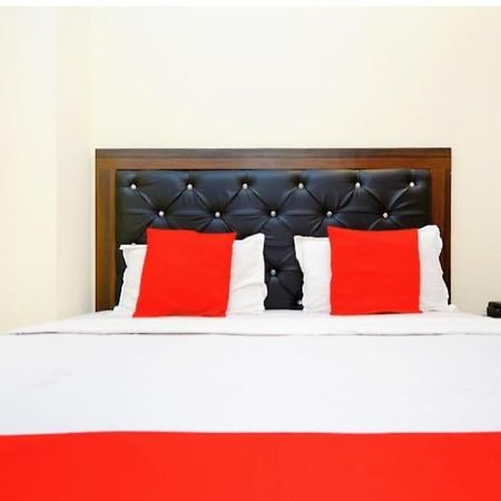 Hotel Golden Height Чандигарх Экстерьер фото