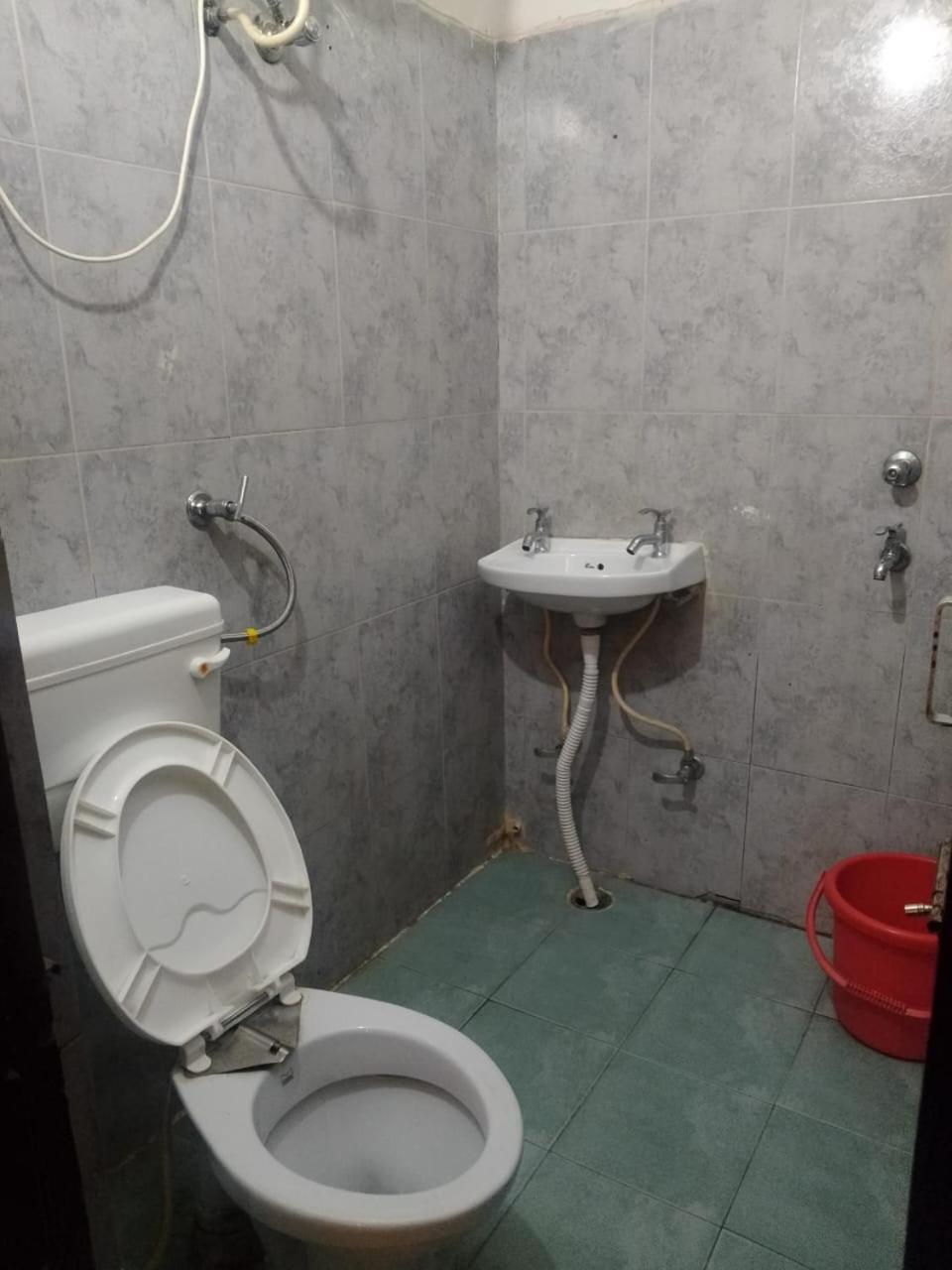 Hotel Golden Height Чандигарх Экстерьер фото