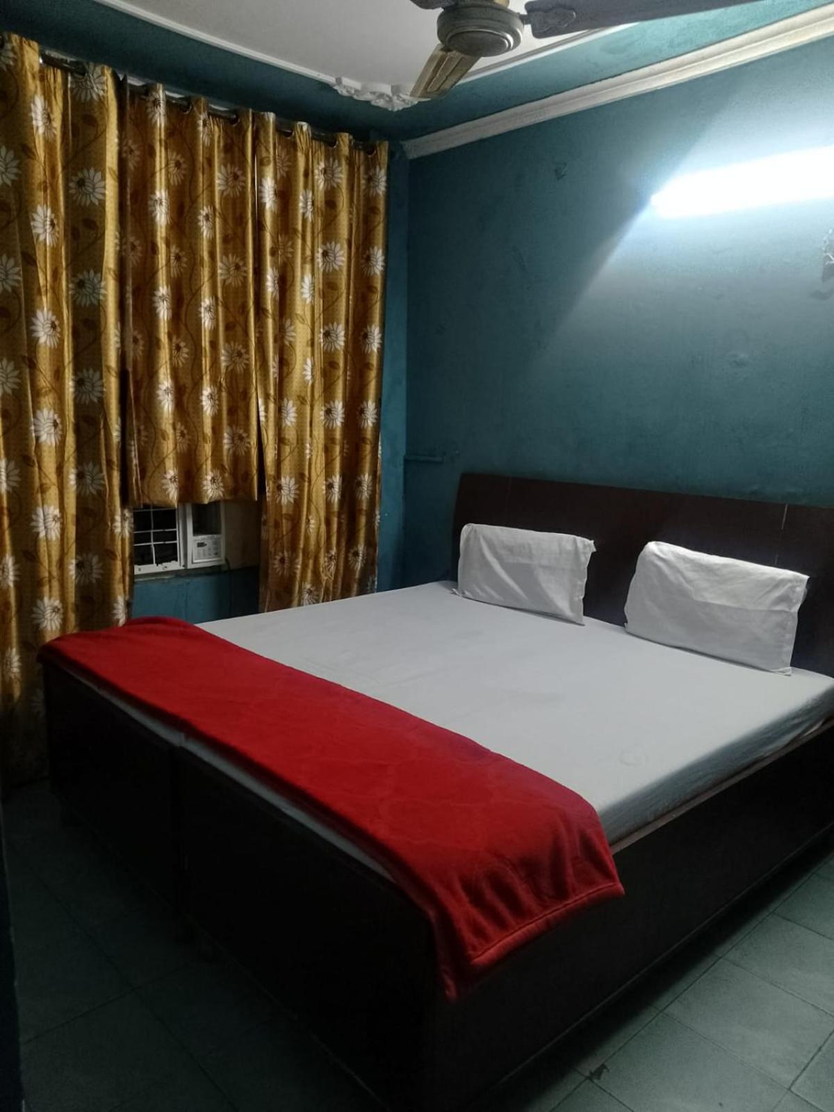 Hotel Golden Height Чандигарх Экстерьер фото